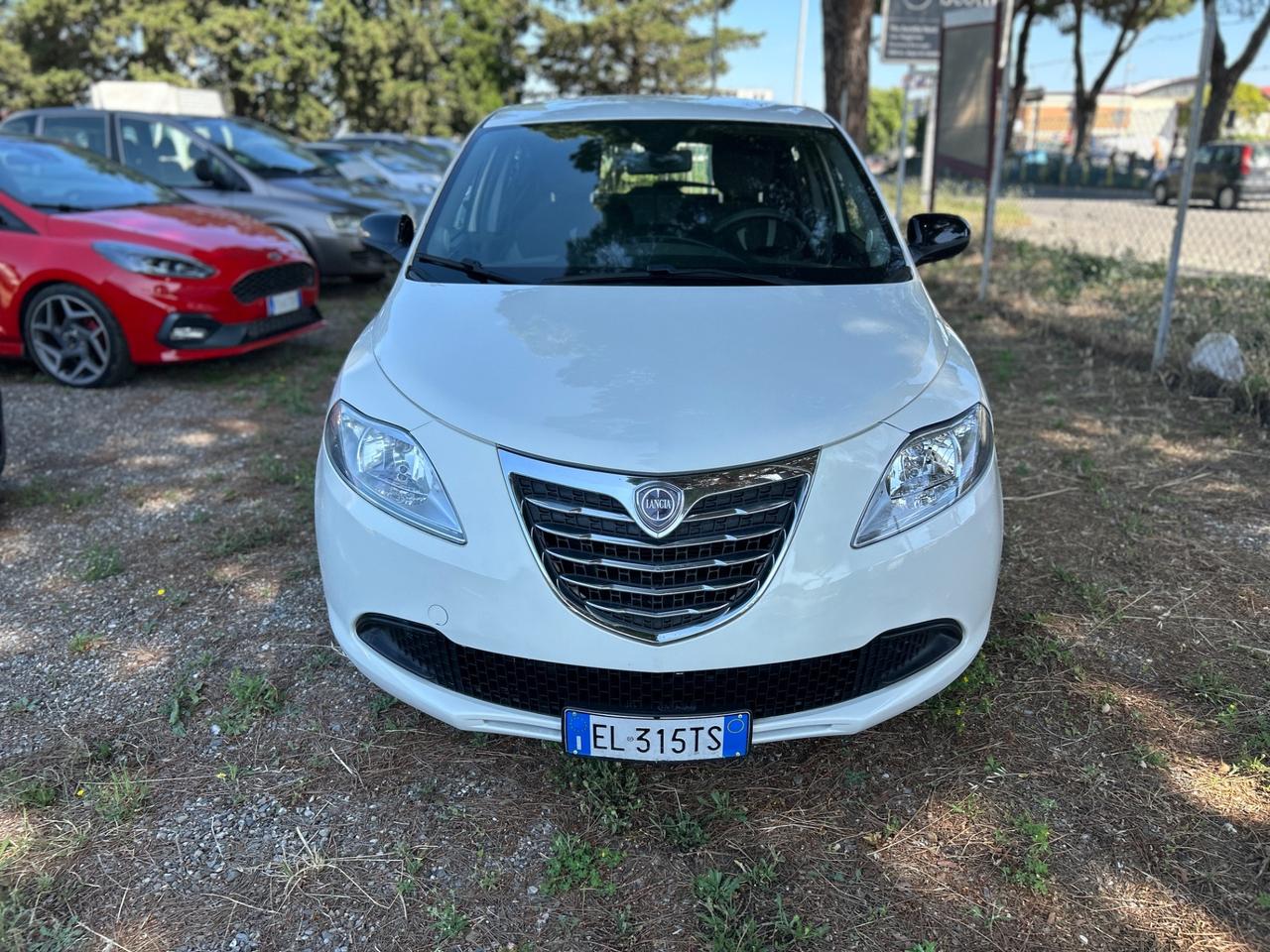 Lancia Ypsilon 1.2 69CV *GPL VALIDO 2027*NEOPATENTATI*