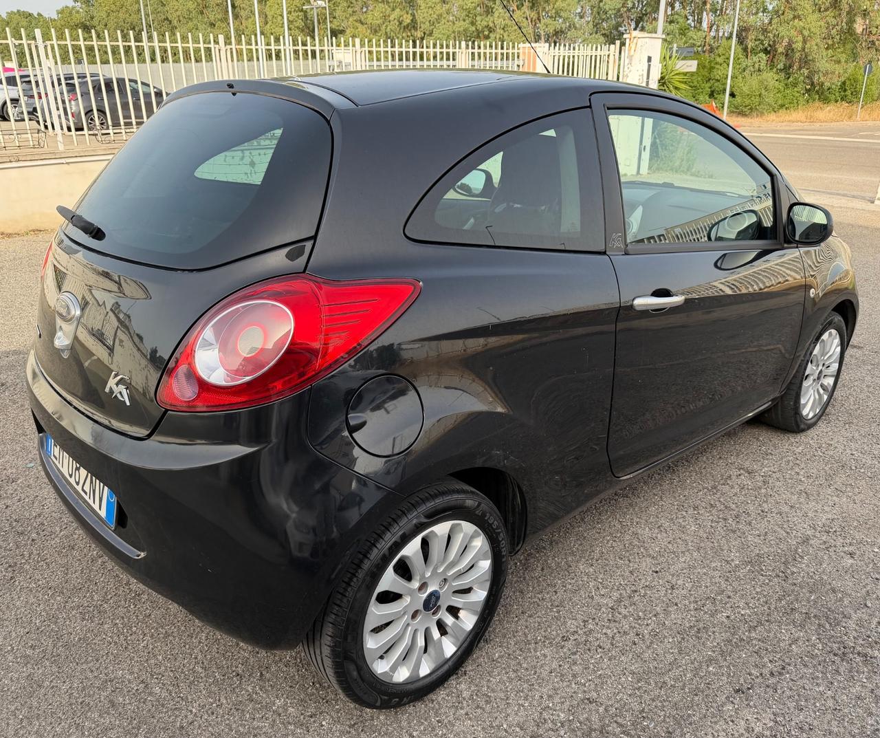 Ford Ka 1.3 TDCi 75CV TITANIUM
