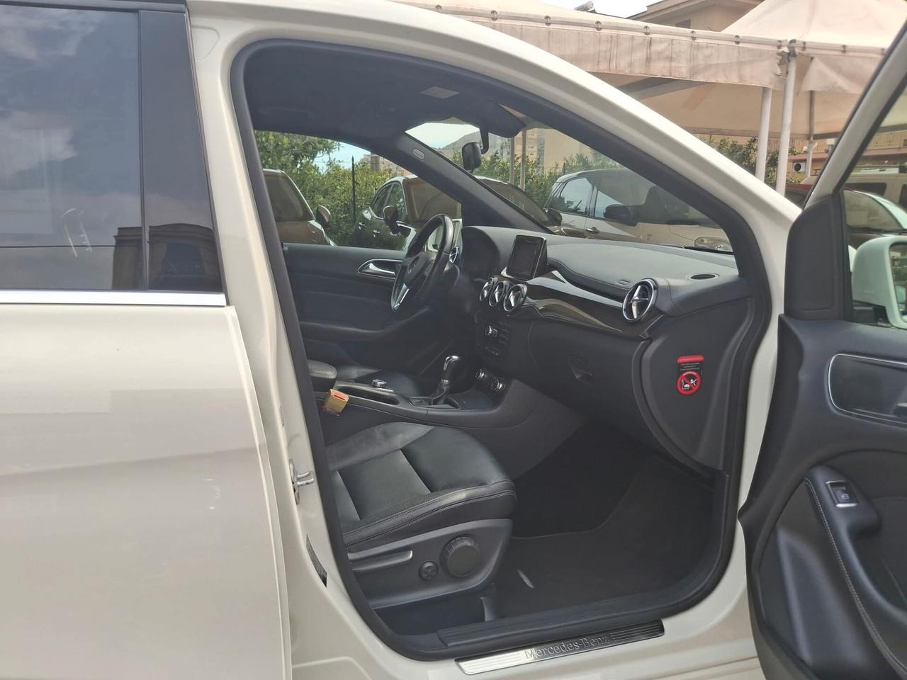 Mercedes-benz B 180 CDI BlueEFFICIENCY Premium