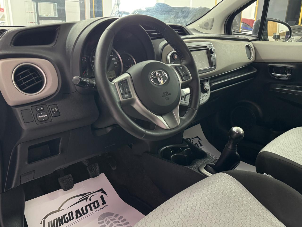 Toyota Yaris 1.0 Lounge Full Opt