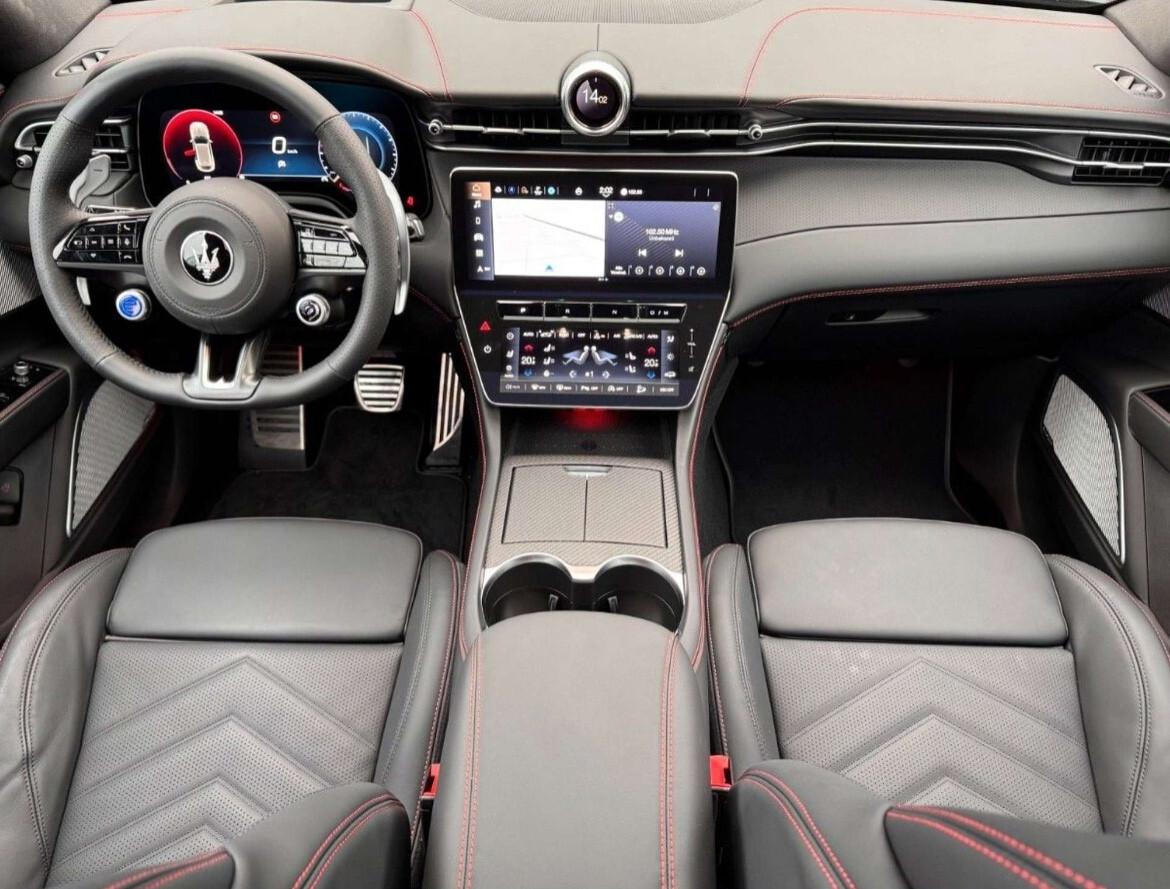 Maserati Grecale V6 530 CV AWD Trofeo NOLEGGIO 11 MESI