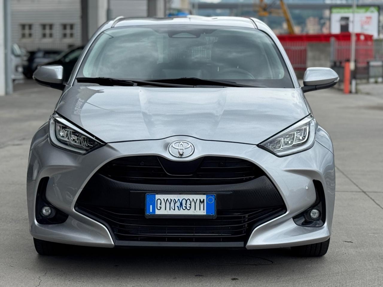 TOYOTA YARID HYBRID SOLI 4286 KM PRONTA CONSEGNA