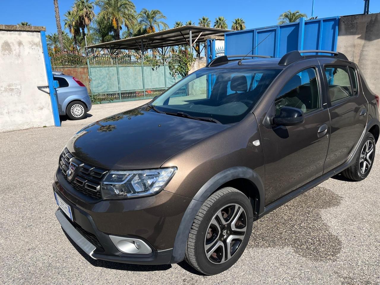 Dacia sandero StepWay-900 tce/gpl-2018