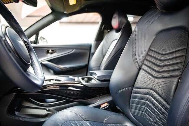 Aston Martin DBX TETTO PANORAMICO|AMBIENT LIGHT|VETRI OSCURATI