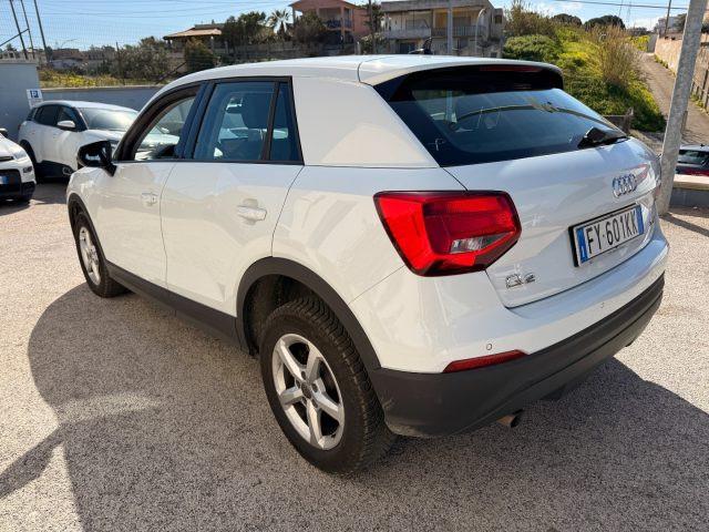 AUDI Q2 30 TDI S tronic Business