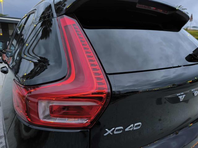 VOLVO XC40 B3 automatico Core