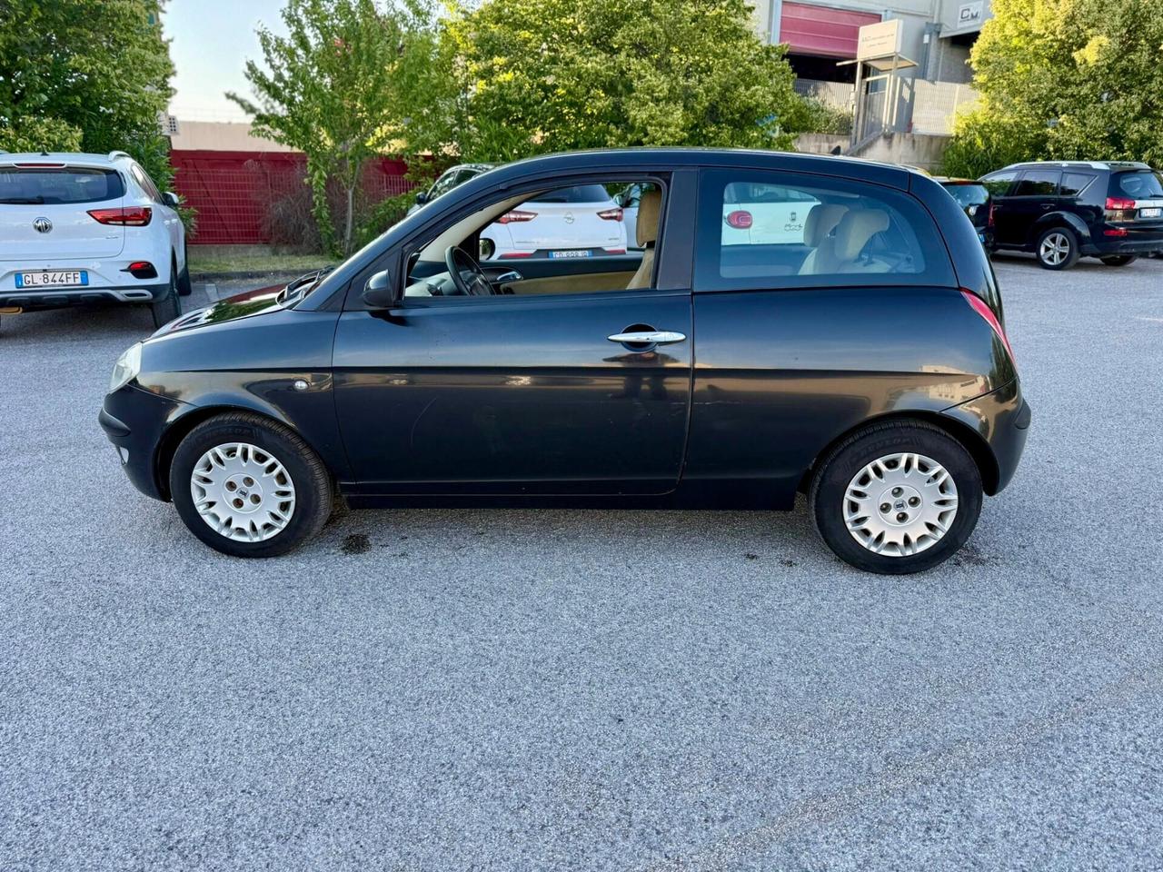Lancia Ypsilon 1.2 benzina NEOPATENTATI uniproprietà