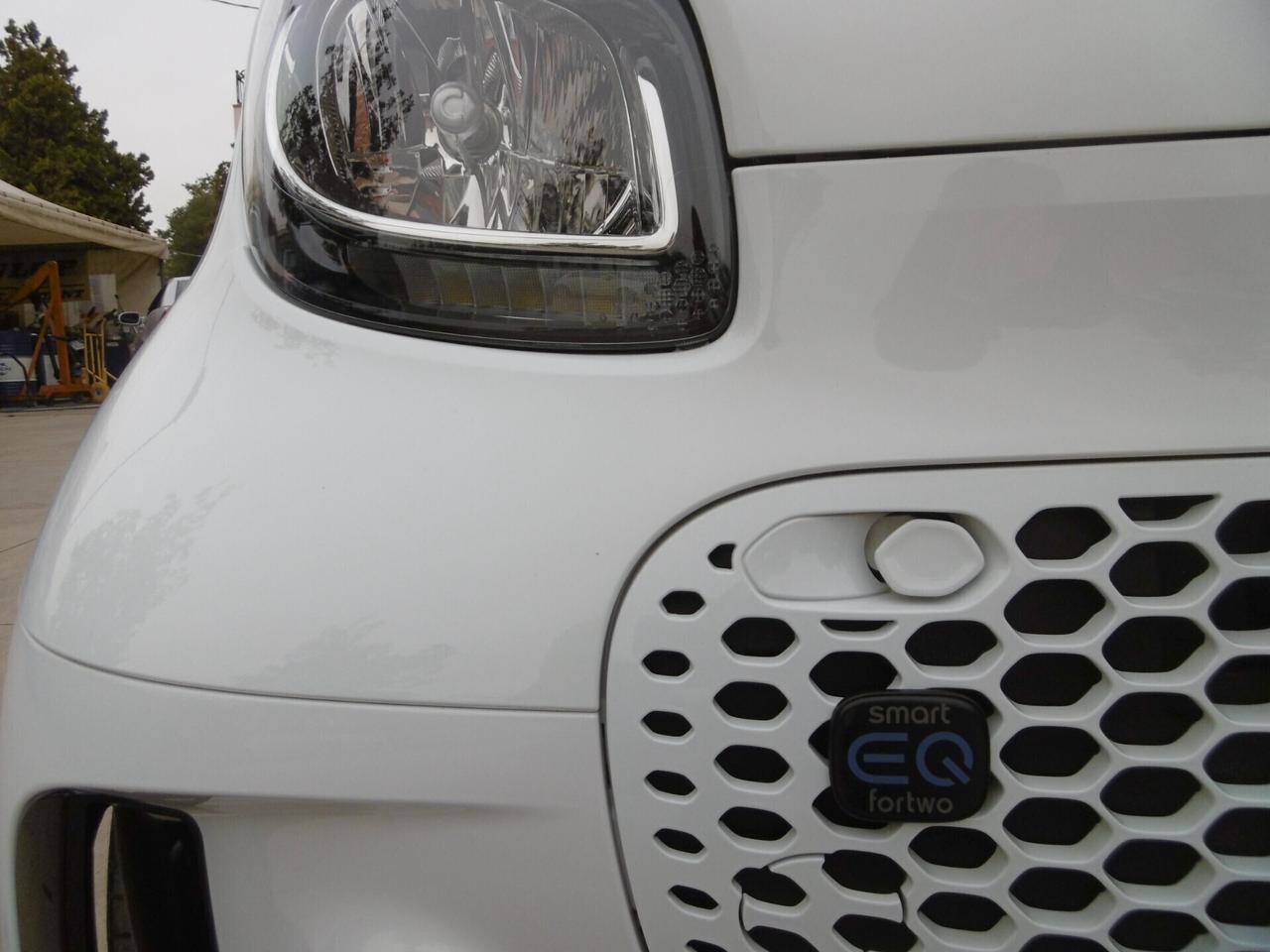 Smart ForTwo EQ Passion Elettrica Neopatentati