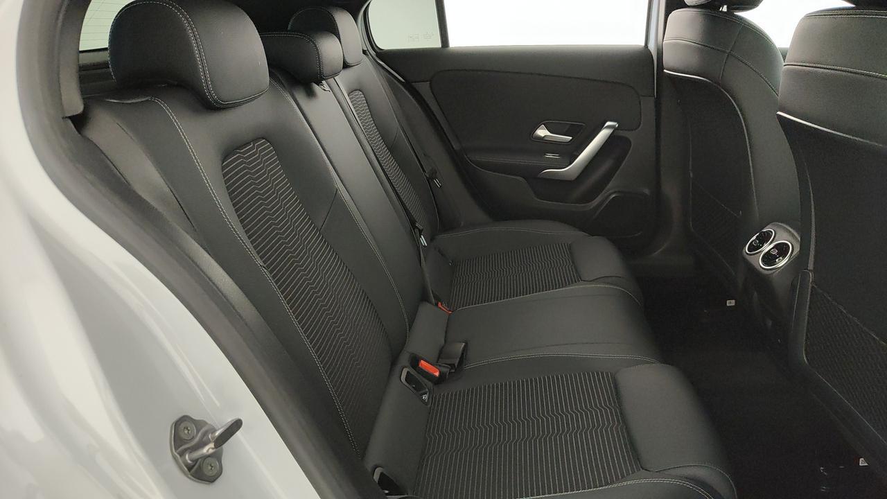 Mercedes-Benz A 180 d Sport auto
