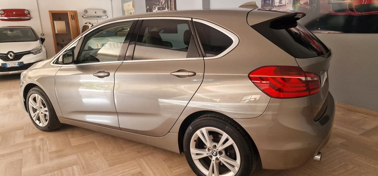 Bmw 2er Active Tourer 220xdrive Luxury 190 cv