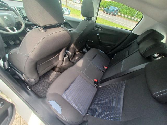 PEUGEOT 208 1° serie PureTech 82 5 porte Allure