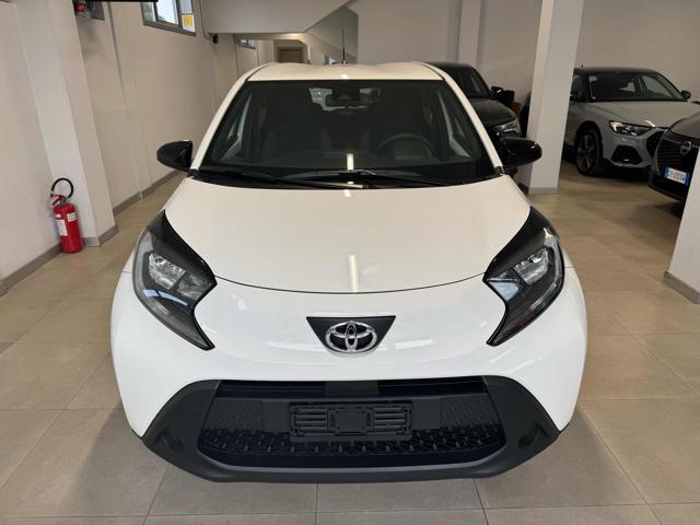 TOYOTA Aygo X 1.0 VVT-i 72 CV 5 porte Active Km0