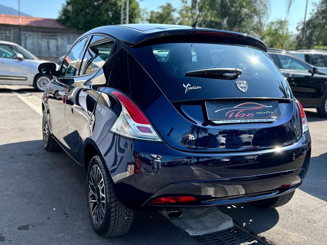 Lancia Ypsilon 1.2 69 CV 5 porte Mya