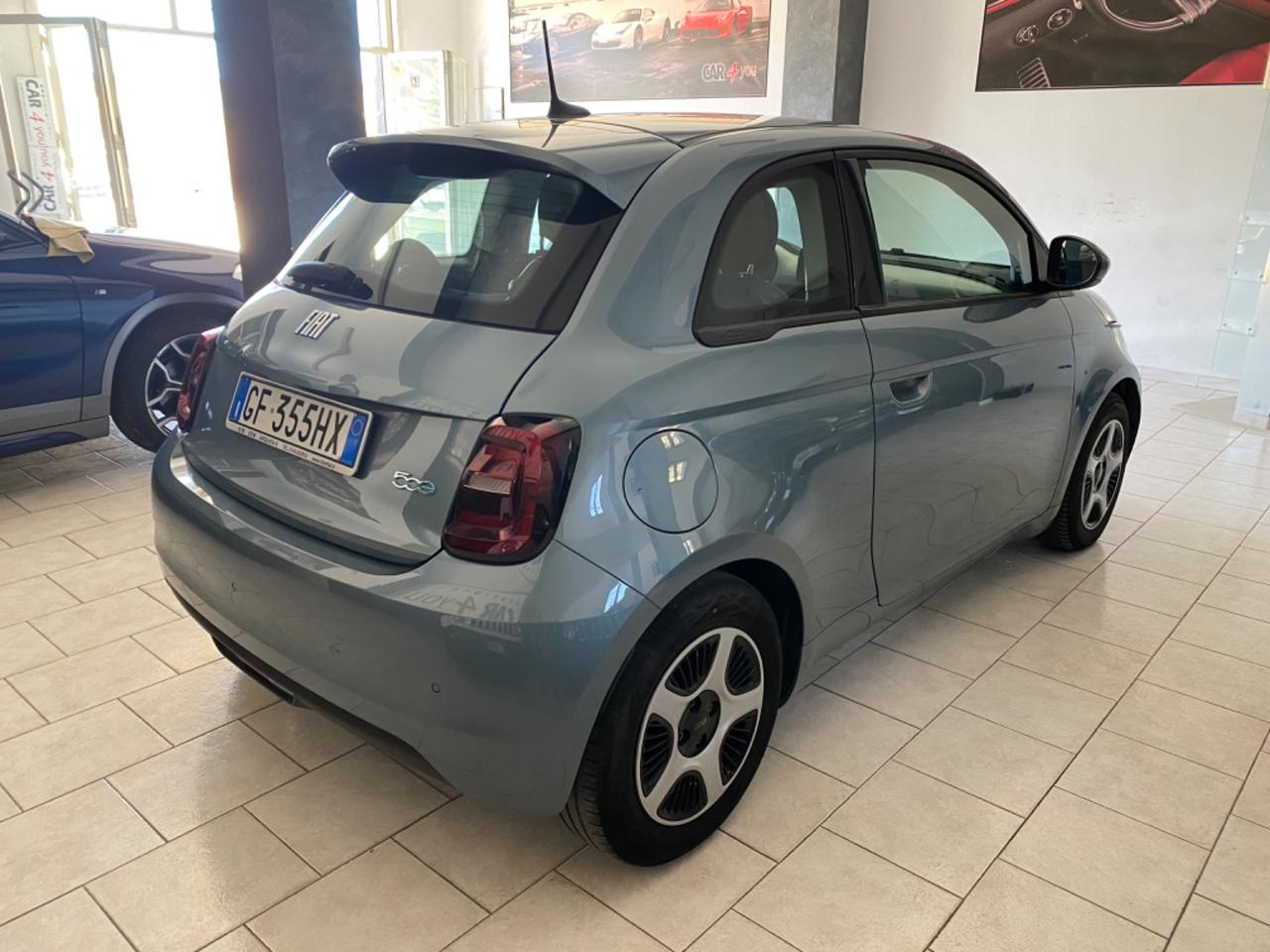 Fiat 500 Passion Berlina 42 kWh