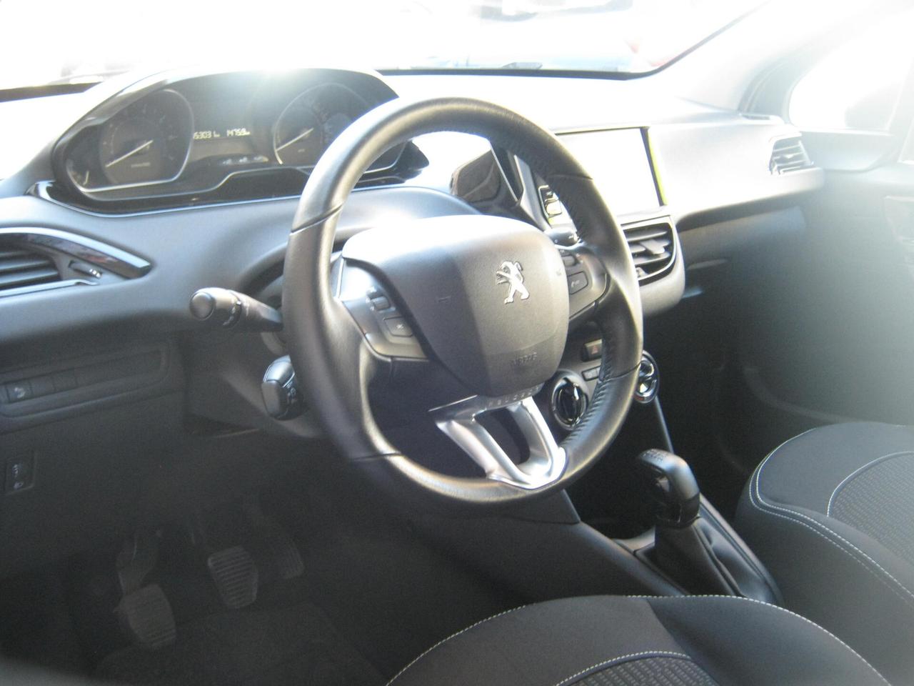 Peugeot 208 1.2 53000 KM AUTOEMILIA