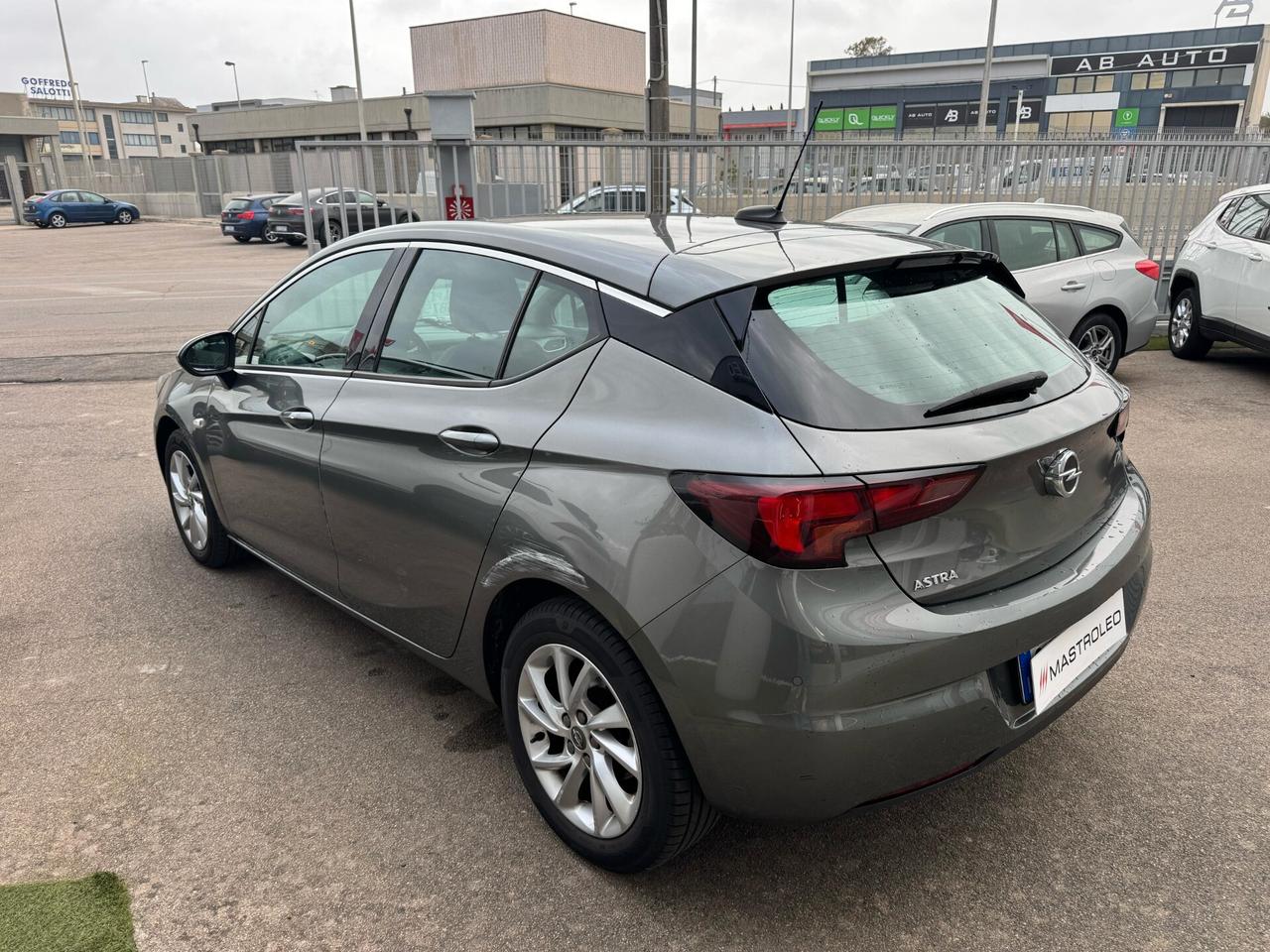 Opel Astra 1.2 Turbo 130 CV S&S 5 porte Business Elegance