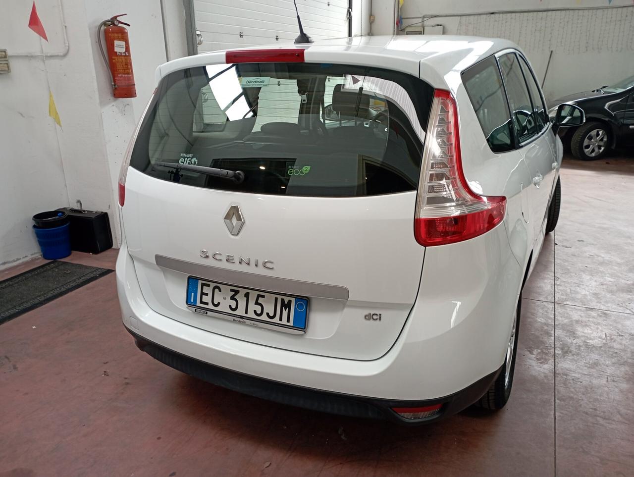 Renault Scenic Scénic X-Mod 1.5 dCi 110CV 7 POSTI