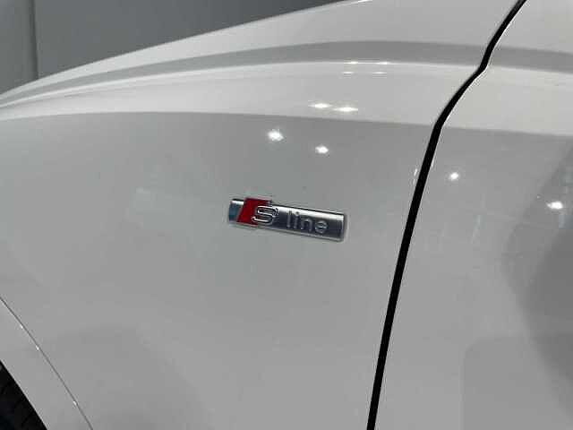 Audi Q3 35 1.5TFSI 150CV S-tronic S-line edition