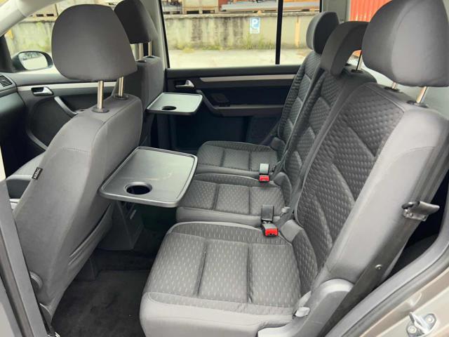 VOLKSWAGEN Touran 1.9 TDI 105CV Highline senza nessun lavoro da fare
