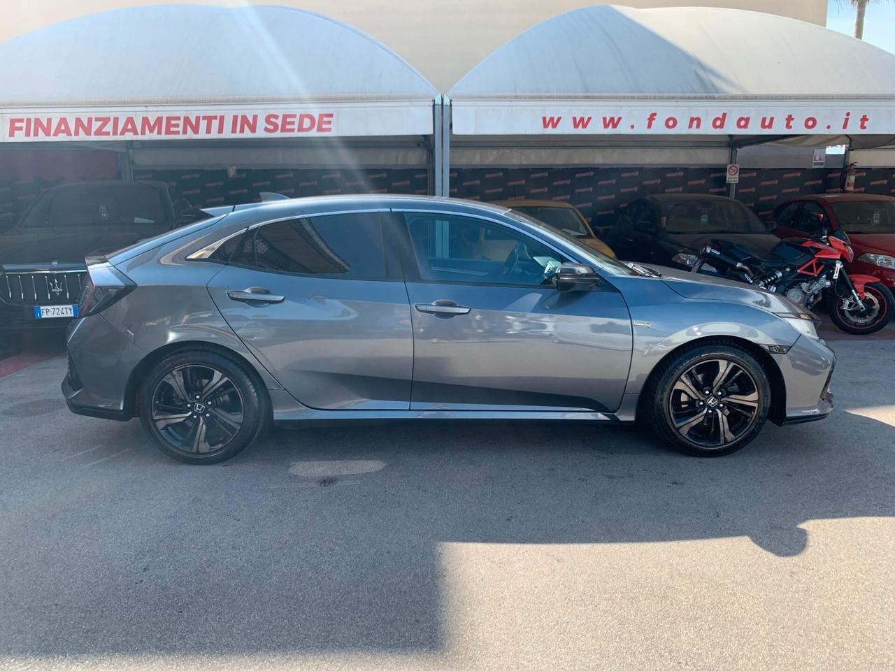 Honda Civic 1.6 5 porte Elegance Navi