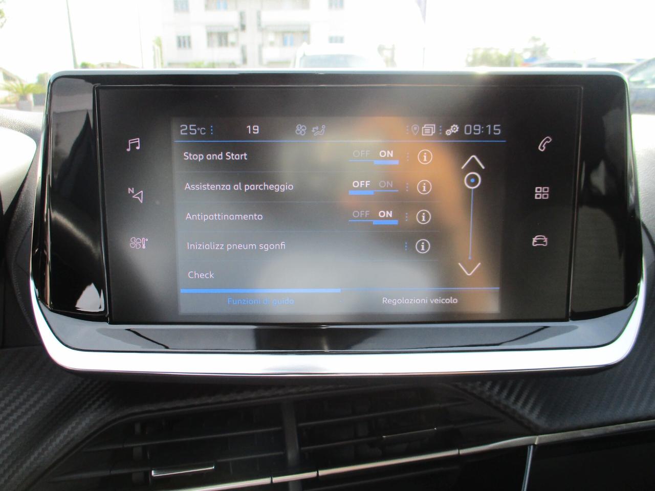 Peugeot 2008 PureTech 130 S&S Allure Pack