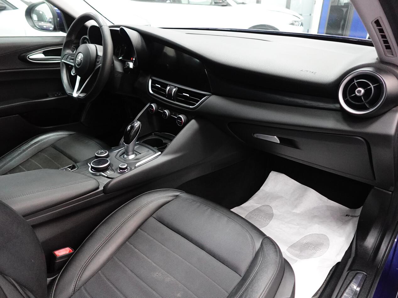 Alfa Romeo Giulia 2.2 MJT 180 CV AT8 SUPER