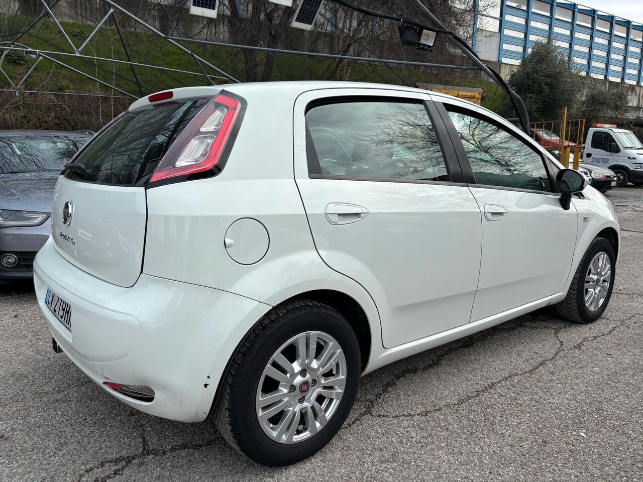 Fiat Punto 1.3 MJT II 75 CV 5 porte OK Neopatentati