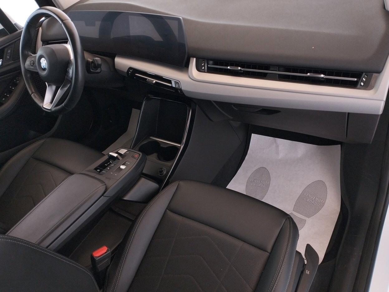 BMW 218d Active Tourer auto