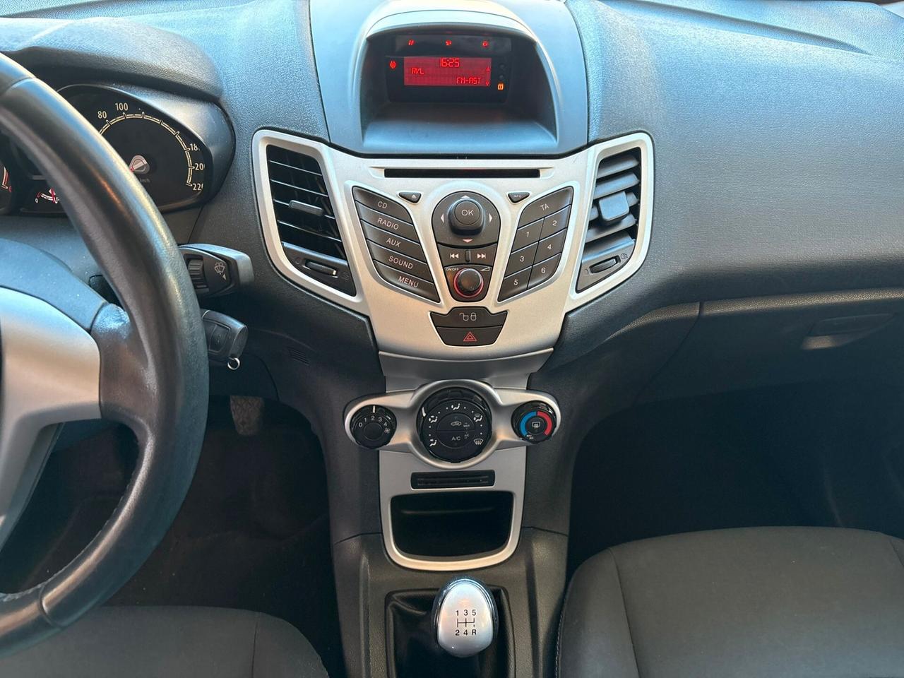 Ford Fiesta 1.4 GARANTITA ADATTA A NEOP.