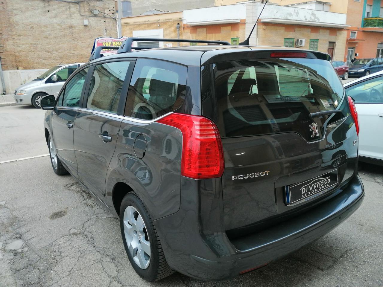 Peugeot 5008 1.6 HDi 115CV ALLURE 7 POSTI