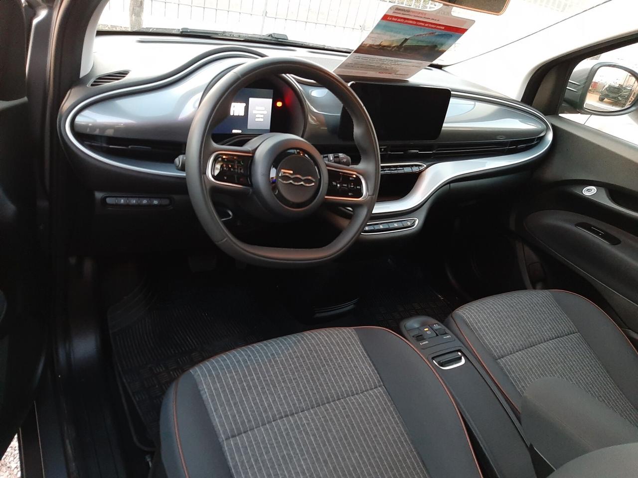 Fiat 500 Icon Berlina 42 kWh