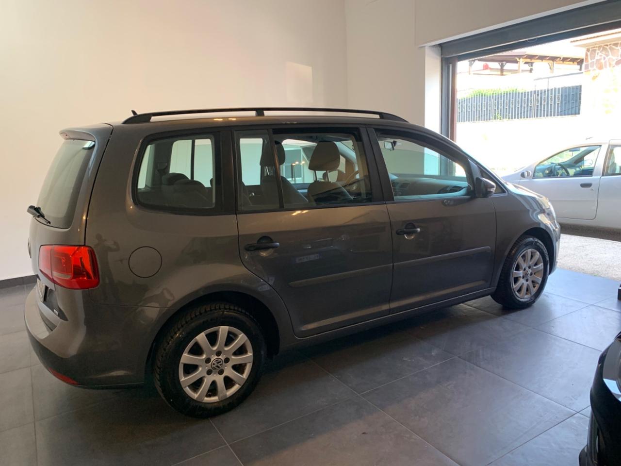 Volkswagen Touran Business 1.6 TDI DSG Comfortline