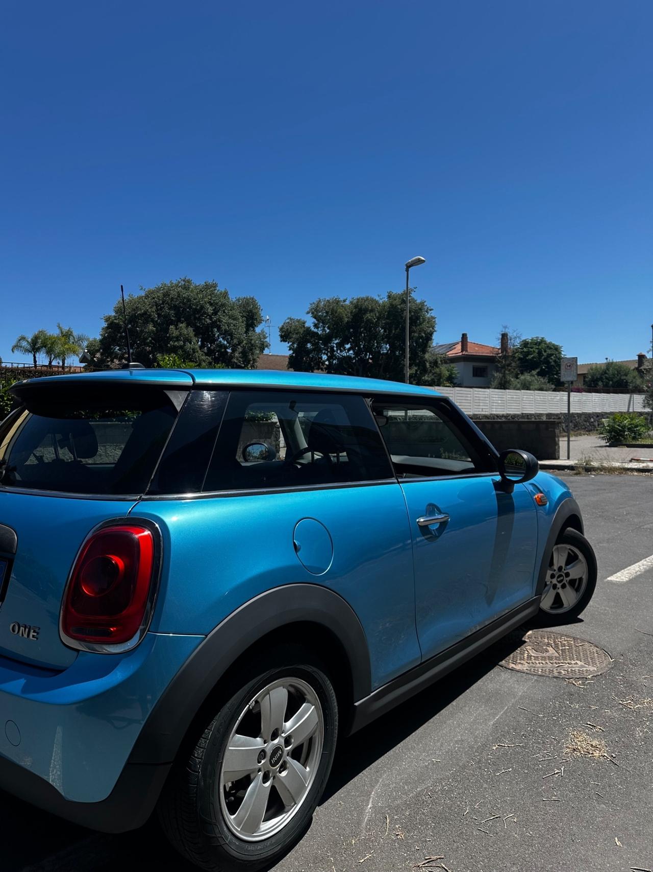 Mini Mini 1.2 One