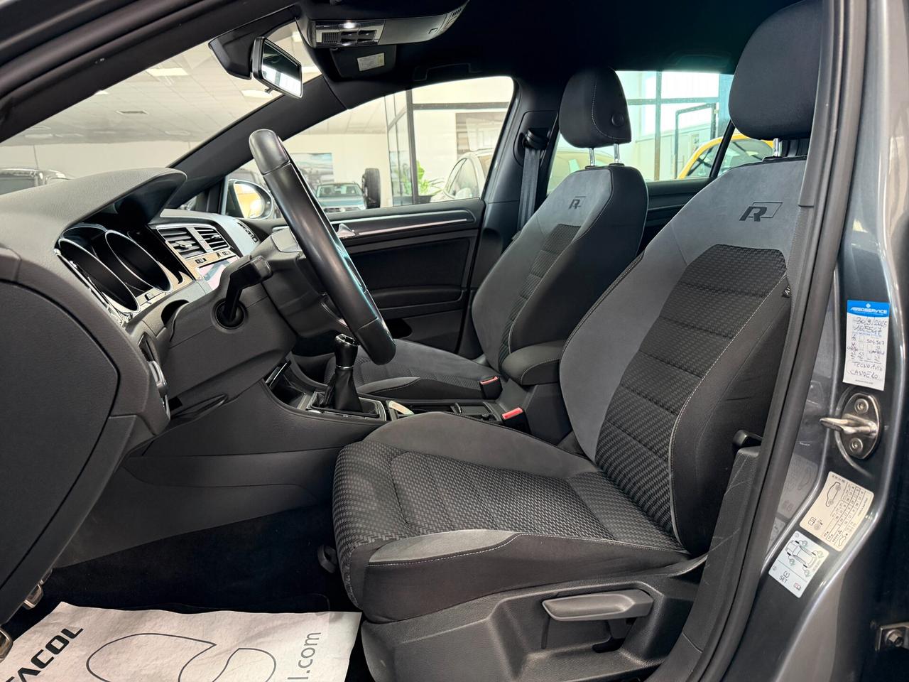 Volkswagen Golf 1.5 TSI ACT 5p. R Line