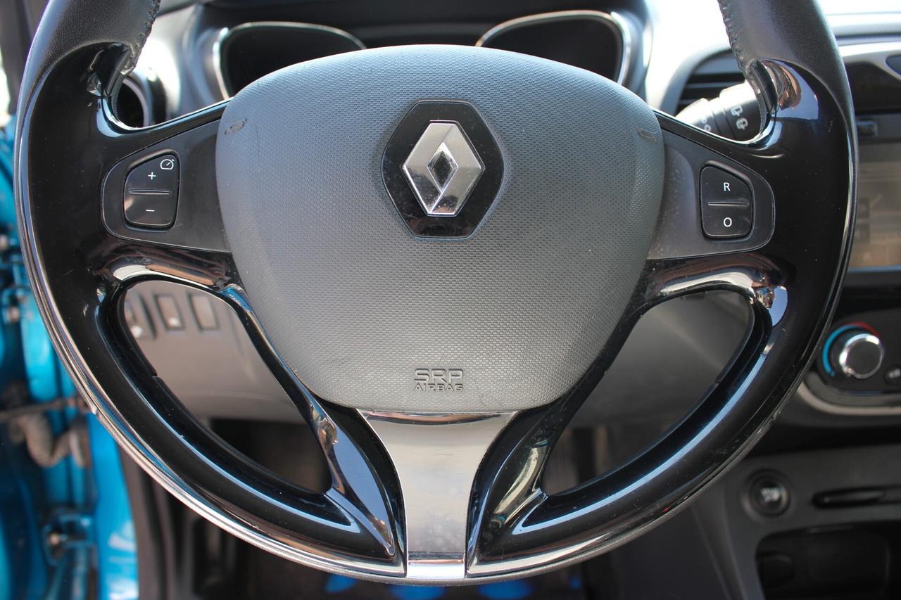 Renault Captur *PREZZO VERO* 0.9 tce 90 CV NEOPATENTATI OK TAGLIANDATA GARANZIA 12 MESI