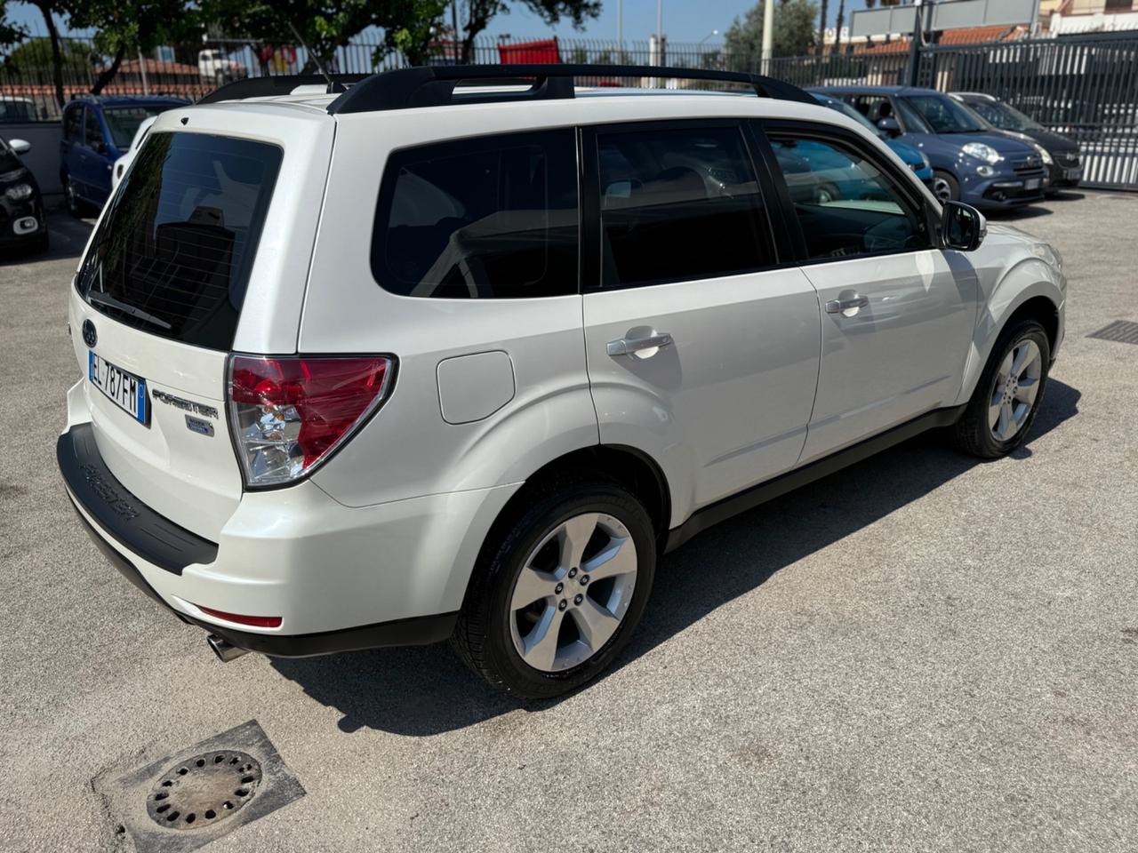 Subaru Forester 2.0D XS Exclusive Perfetta GancioTRAINO