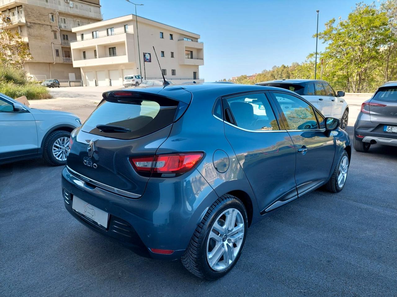 Renault Clio dCi 8V 90CV EDC Start&Stop 5 porte Energy Intens