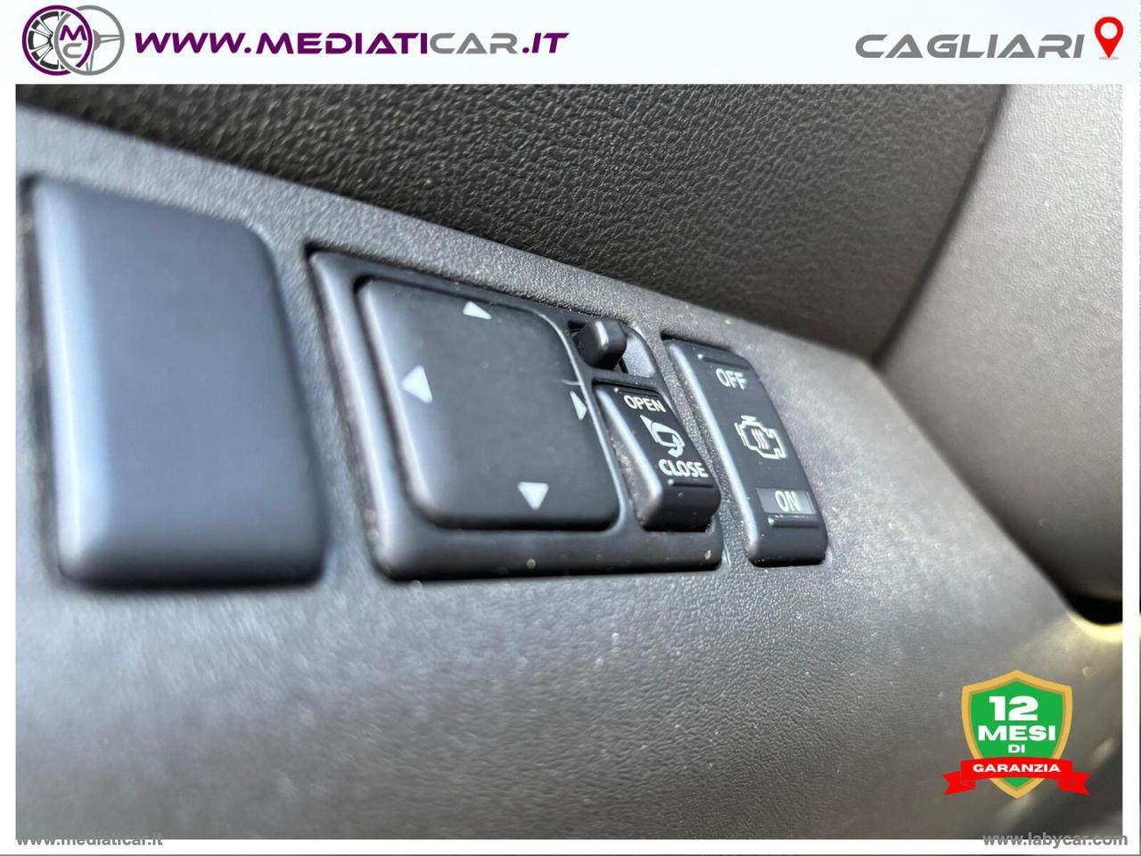 NISSAN Pathfinder 2.5 dCi SE