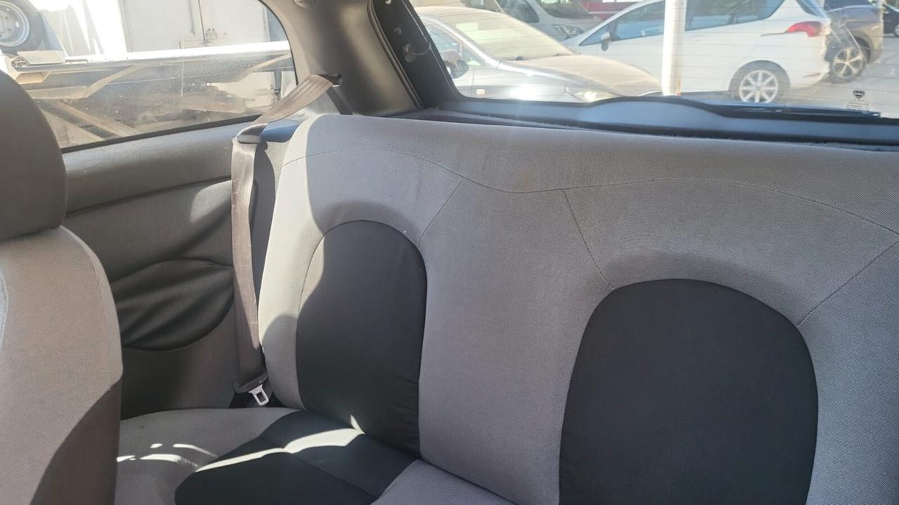 Lancia Ypsilon 1.3 MJT 75 CV Oro