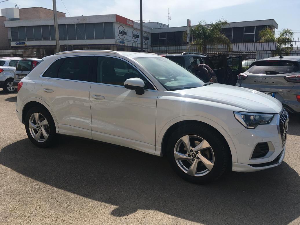 Audi Q3 35 TDI S tronic Business Advanced