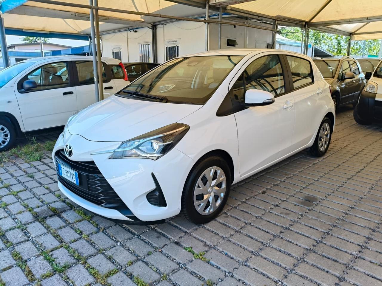 Toyota Yaris 1.0 5 porte Business