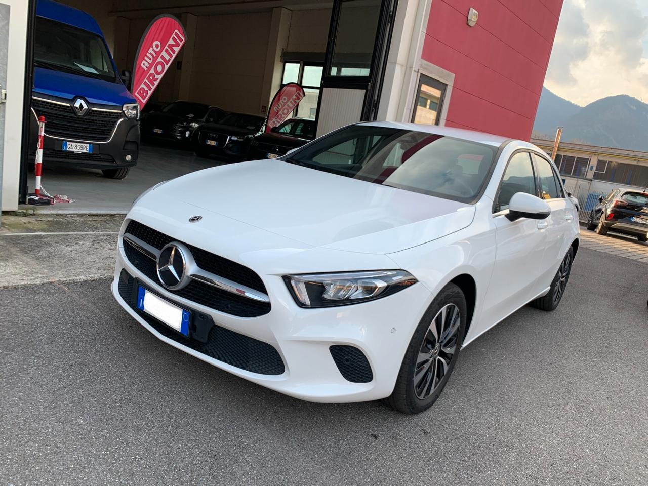 Mercedes-benz A 250 A 250 e Automatic Plug-in hybrid Business Extra