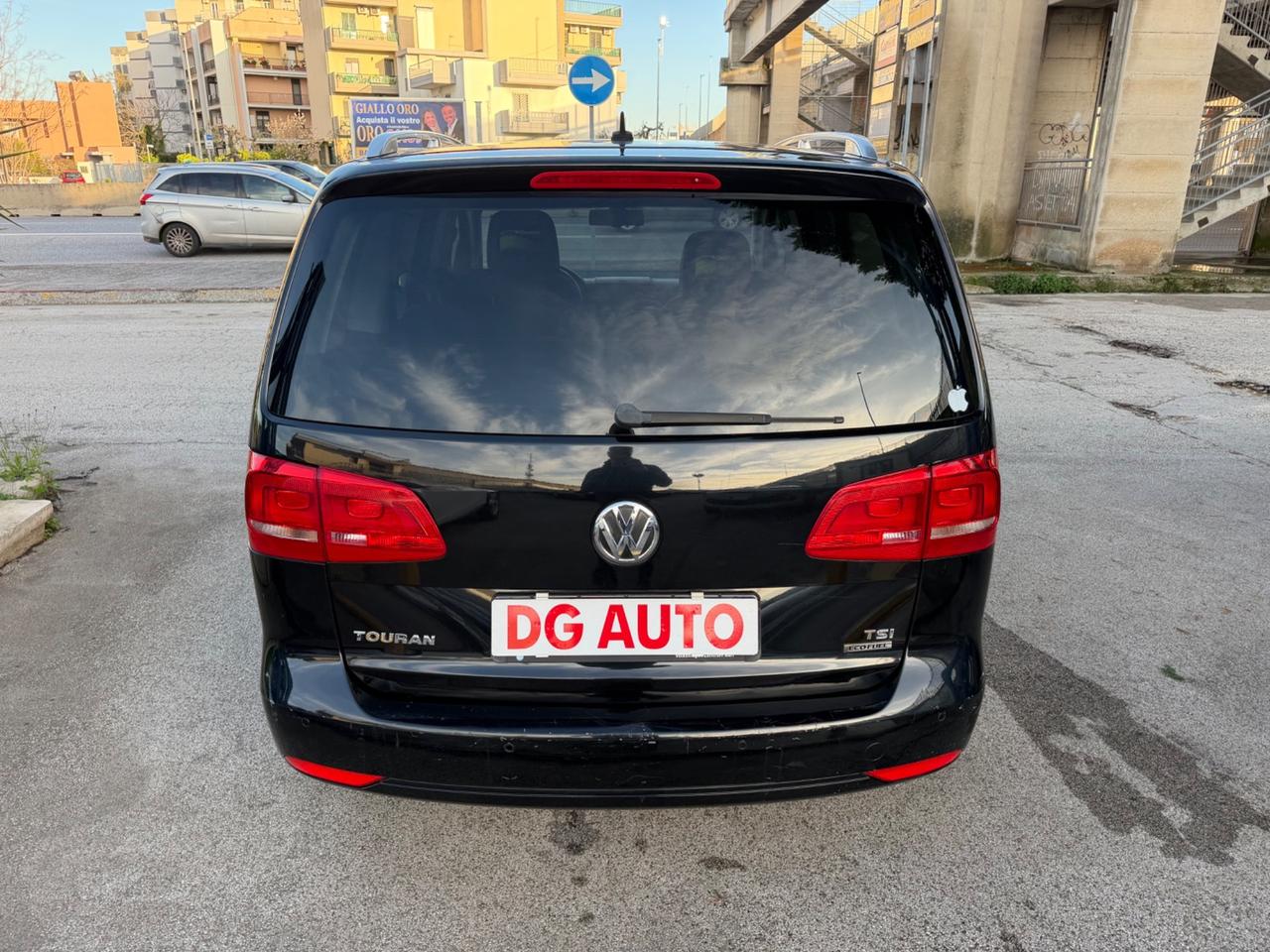 Volkswagen Touran Metano 1.4 benzina 150 cv 2011