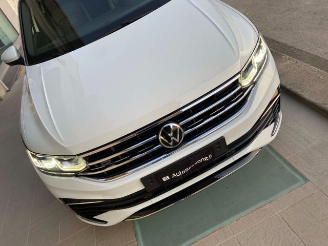 VOLKSWAGEN Tiguan 2.0 TDI 150 CV SCR DSG R-Line LUCI AMBIENTE