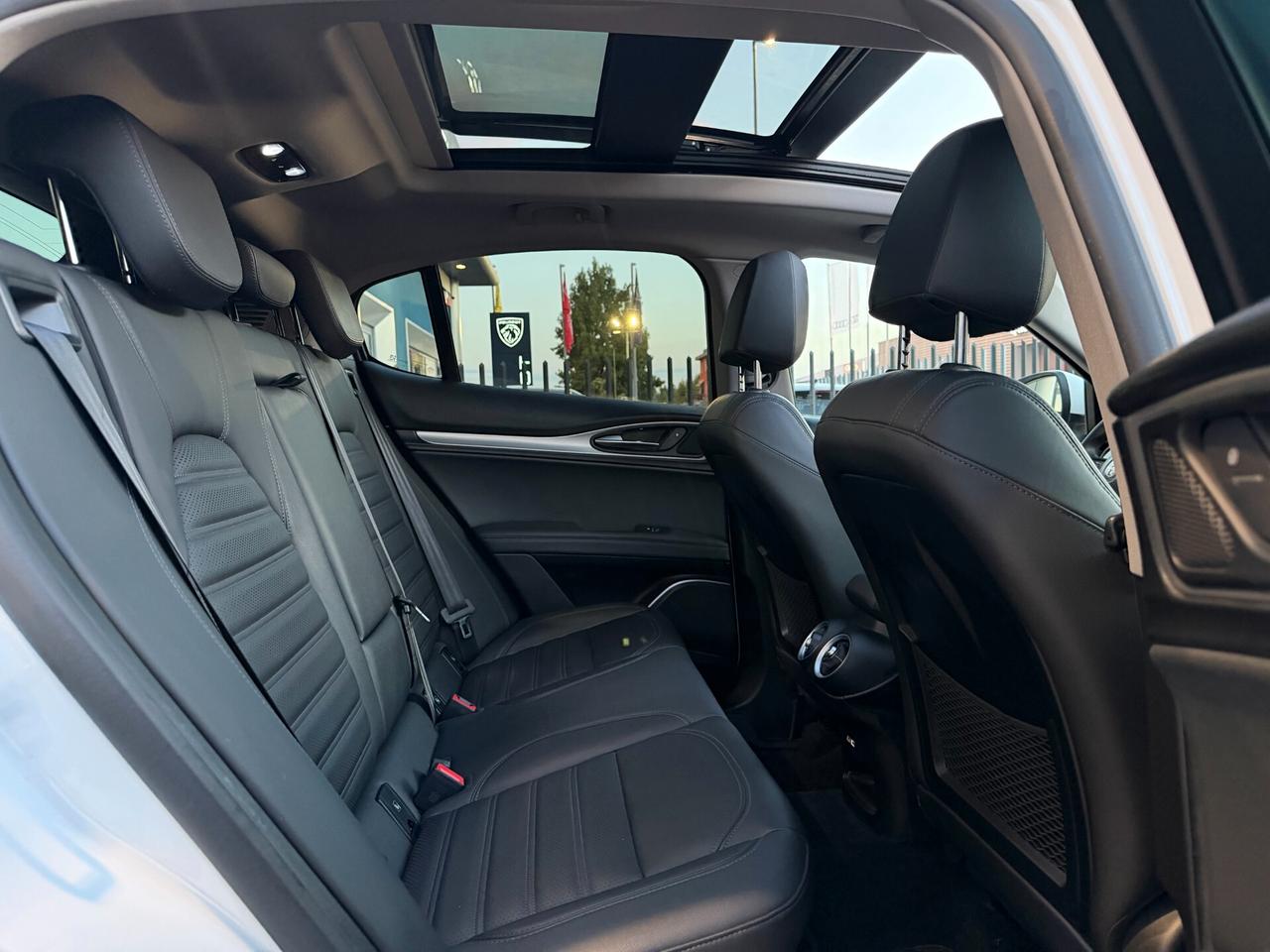 Alfa Romeo Stelvio 2.2 Turbodiesel 210 CV AT8 Q4 Veloce