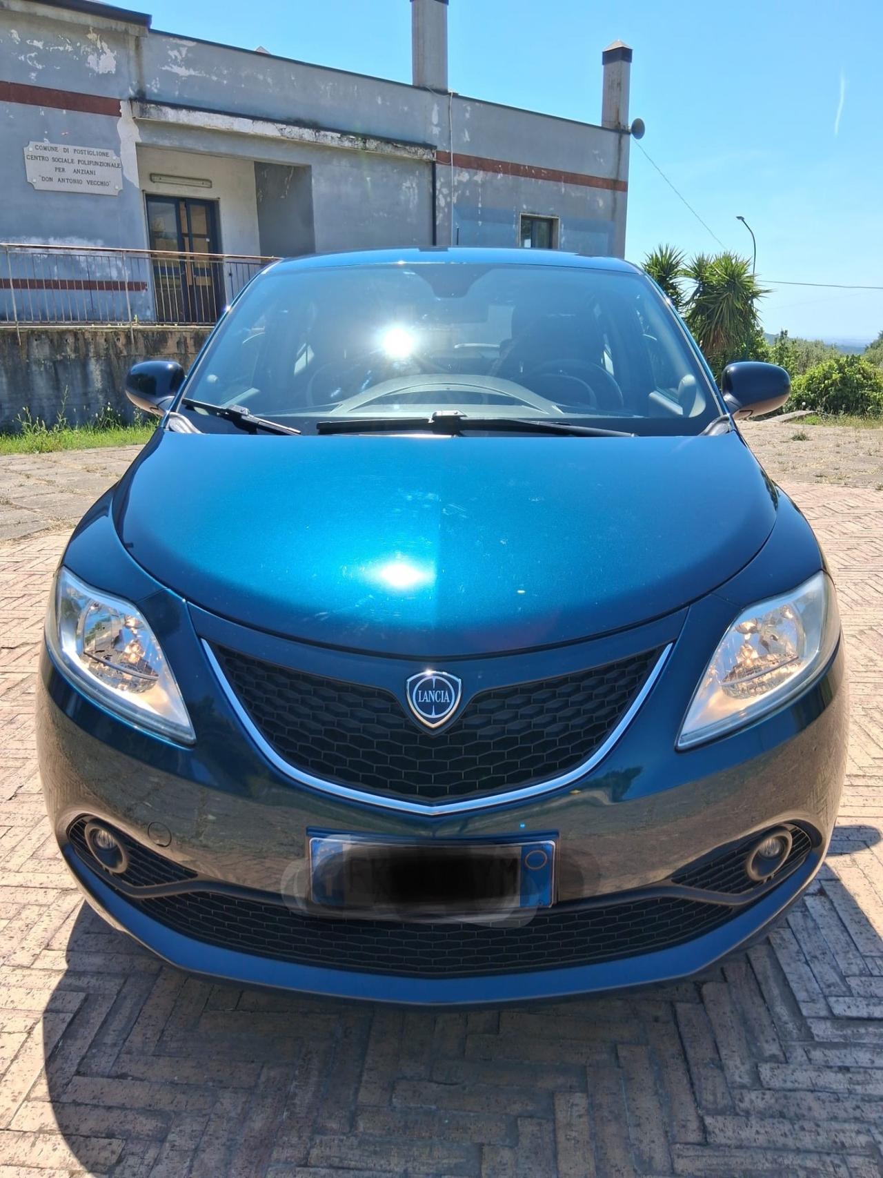 Lancia Ypsilon 1.3 MJT 16V 80 CV 5 porte S&S Gold
