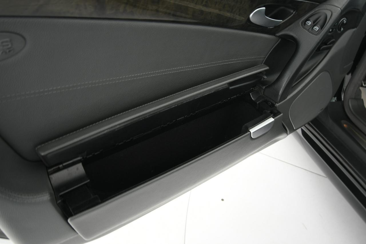Mercedes-Benz SL 500 V8 ORIGINAL PACK AMG