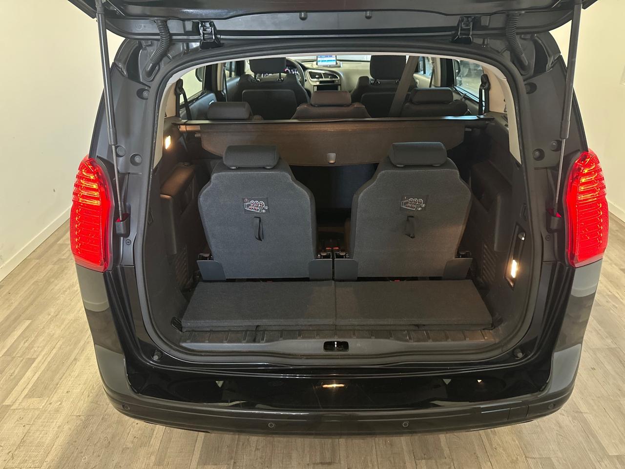 Peugeot 5008 1.6 HDi 112CV Business 7 POSTI