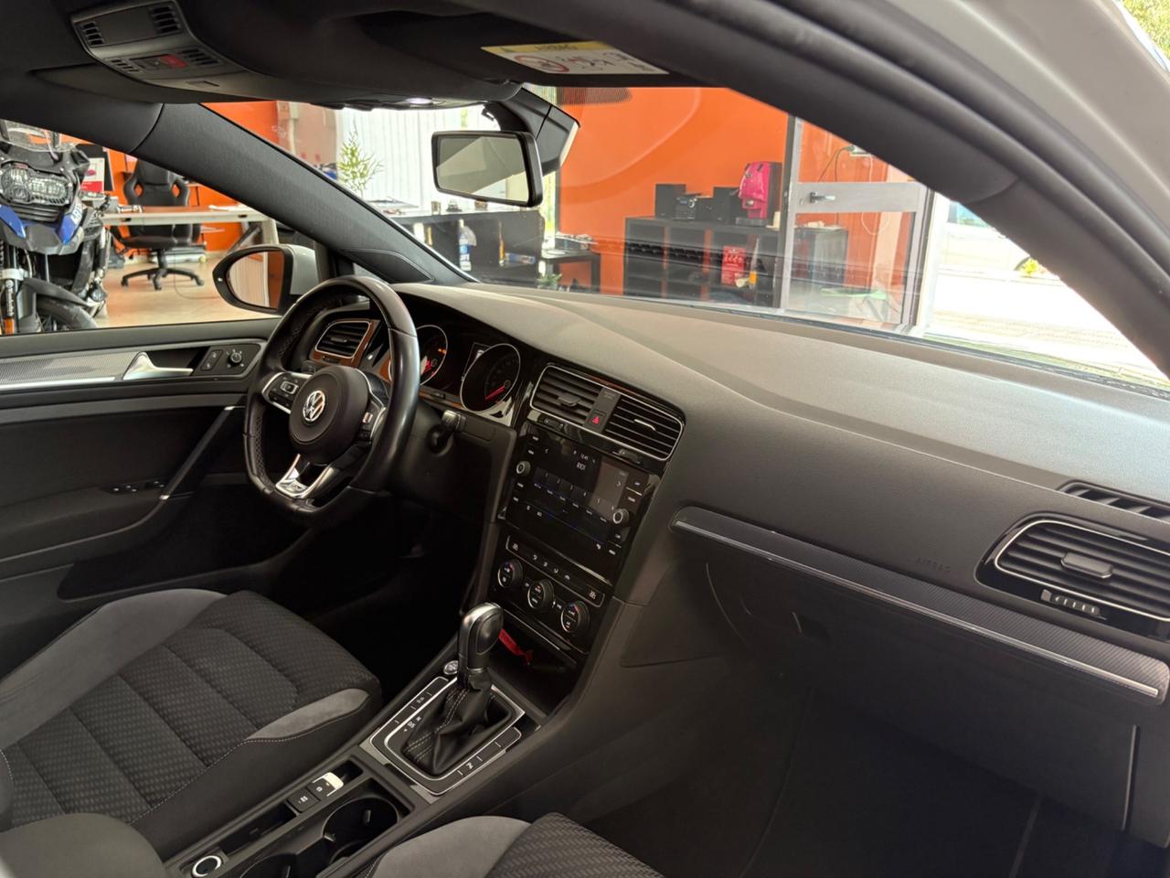 Volkswagen Golf 1.5 TSI ACT DSG R LINE PERMUTE FINANZIAMENTI