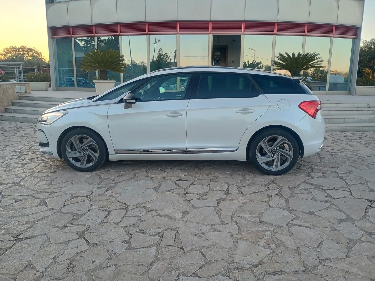 Ds DS5 DS 5 BlueHDi 180 S&S EAT6 Sport Chic